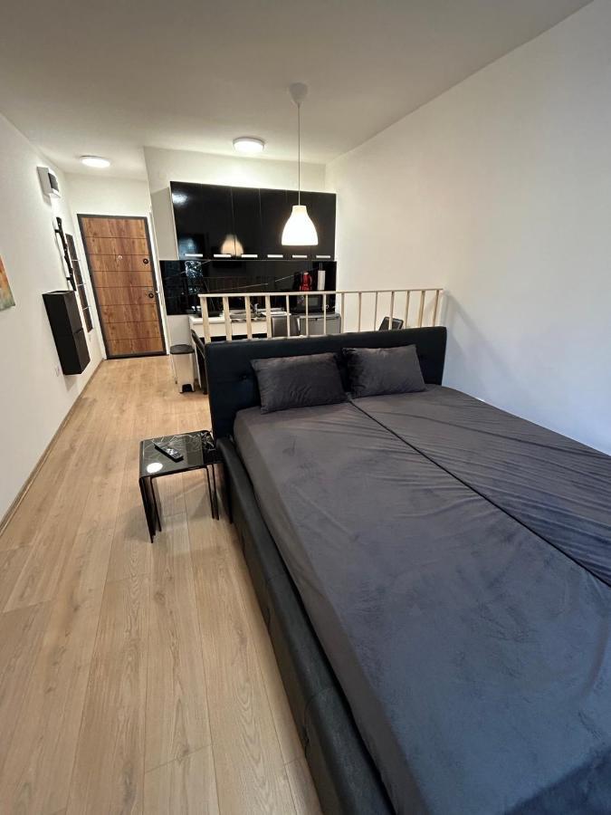 Md Studio Novi Sad Luaran gambar