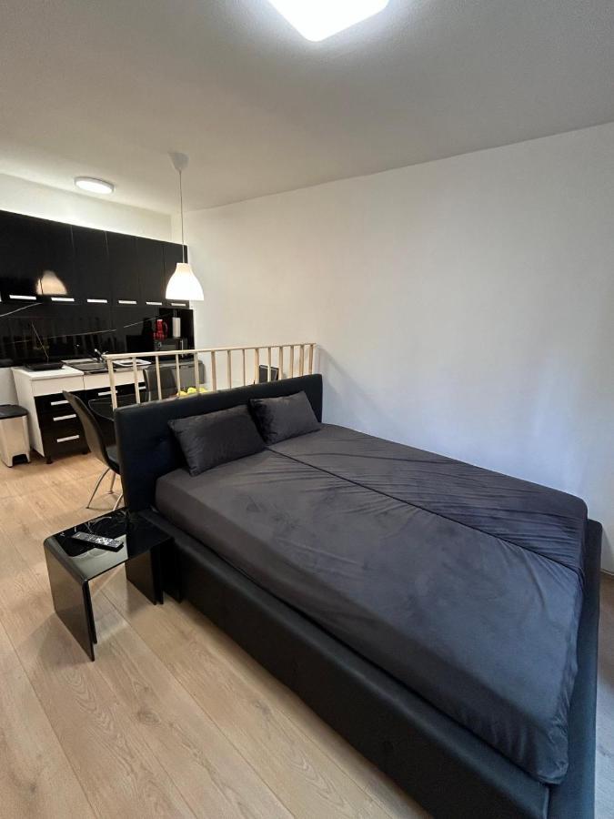 Md Studio Novi Sad Luaran gambar
